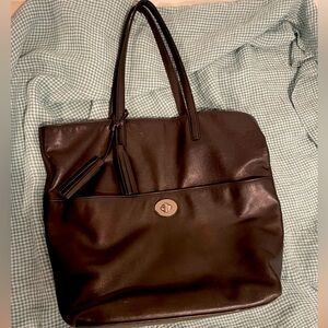 Black leather coach heritage collection tote bag with tassel